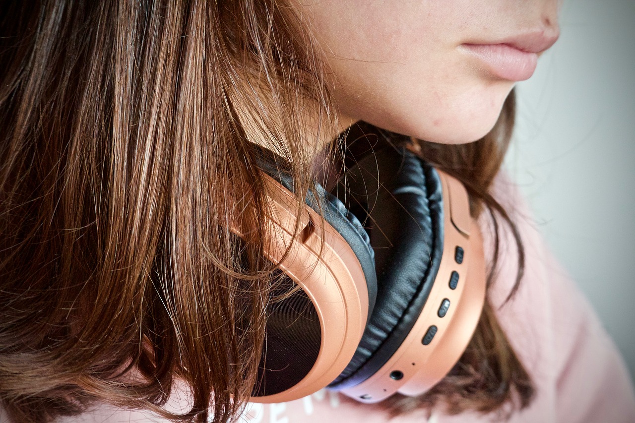 Featured image for “Best Wireless Headphones for Women”